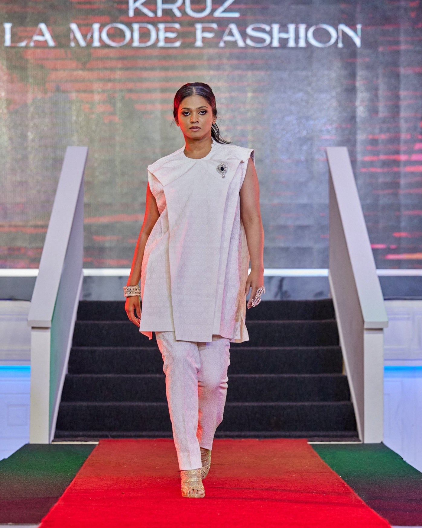 White Arm Sleeve Unisex Senator