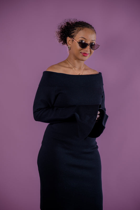 Round Shoulder Midi Dress